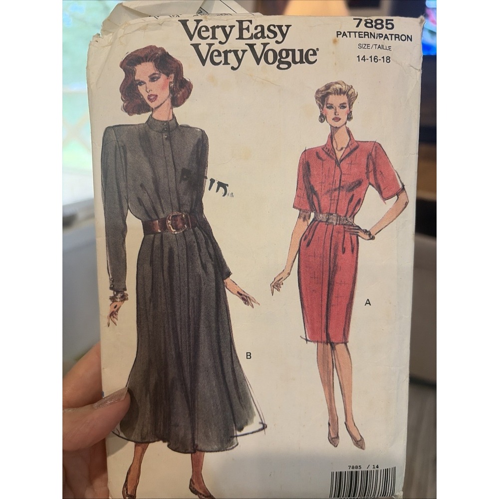 VTG Vogue 7885 sewing pattern DRESS button Front sew flared Skirt Size 14 Cut